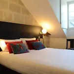 Anne D'anjou, The Originals Collection Hotel