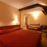 Anne D'anjou, The Originals Collection 4* Saumur