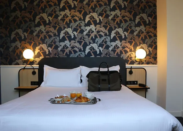 Anne D'anjou, The Originals Collection Hotel