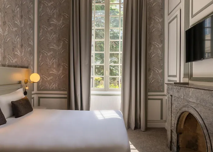 Anne D'anjou, The Originals Collection Saumur