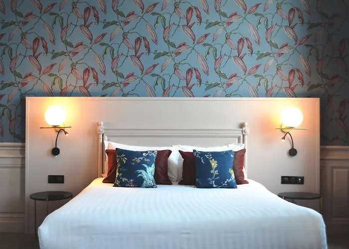 Anne D'anjou, The Originals Collection