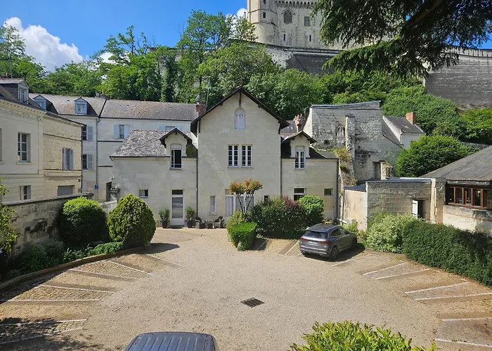 Anne D'anjou, The Originals Collection 4*