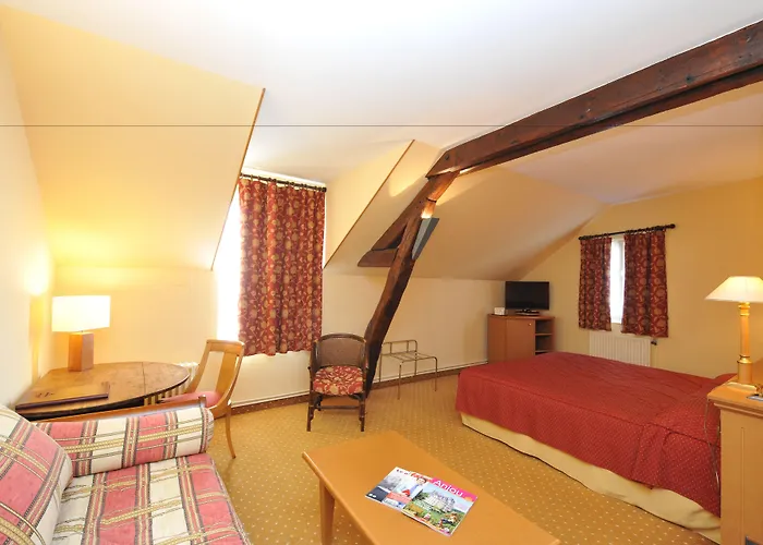 Anne D'anjou, The Originals Collection Hotel