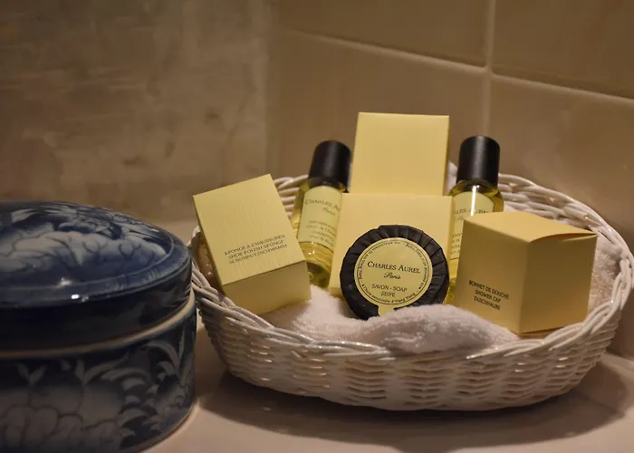 Anne D'anjou, The Originals Collection