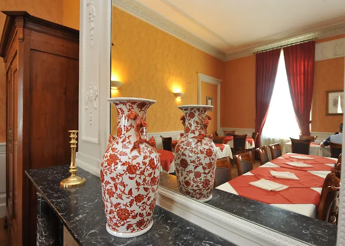 Anne D'anjou, The Originals Collection 4*