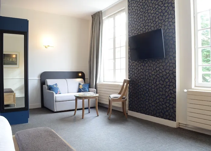 Anne D'anjou, The Originals Collection Hotel